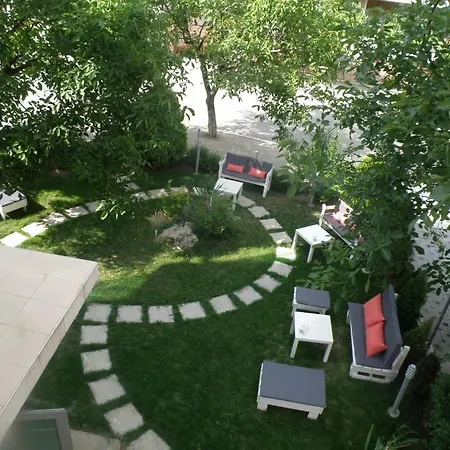 Makao Family Hotel 2*