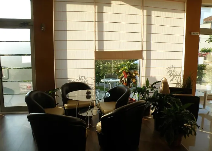 Makao Family Hotel 2*