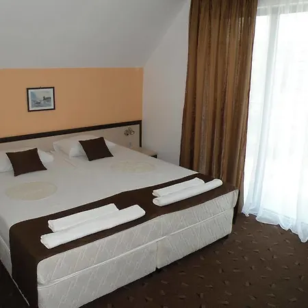 Hotel Makao Family 2*